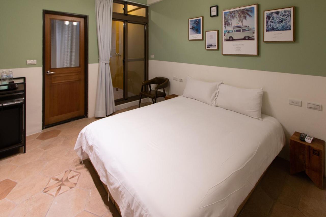 Love Inn Hualien City Exterior photo